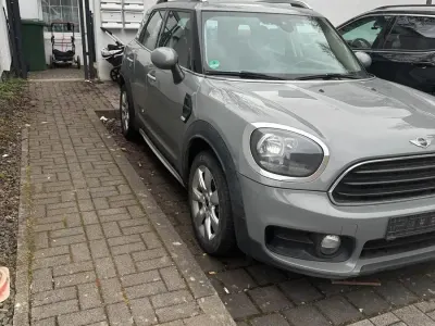 Usata Mini One Countryman 102 CV (75 kW) 2018 Grigio SUV