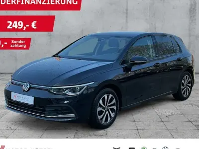 Gebraucht VW Golf VIII Active 150 PS (110 kW) 2023 Schwarz Limousine