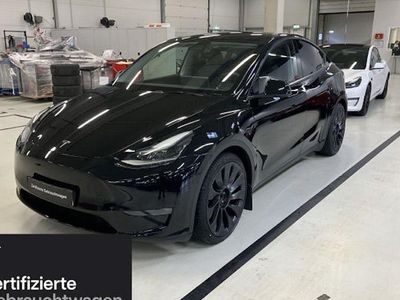 Schwarz Gebraucht 2022 Tesla Model Y Performance SUV | 41.900 € (Etwas zu teuer)