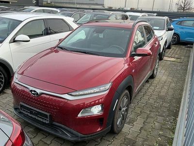 Dunkelrot Gebraucht 2021 Hyundai Kona Style SUV | 17.900 € (Guter Preis)