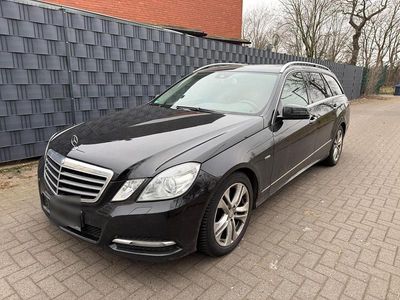 Gebraucht Mercedes E220 170 PS (125 kW) 2010 Schwarz Kombi