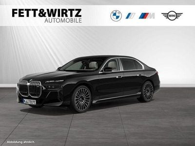 Gebraucht BMW M760e M Sport 571 PS (419 kW) 2024 Black sapphire metallic Limousine