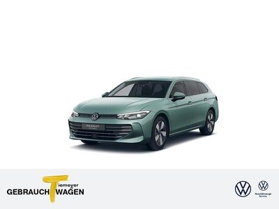 Grün Gebraucht 2025 VW Passat Business Kombi | 34.210 € (Guter Preis)