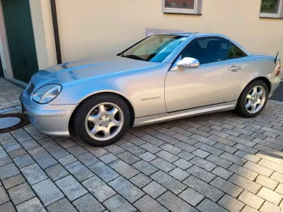 Gebraucht Mercedes SLK230 197 PS (144 kW) 2000 Silber Cabrio