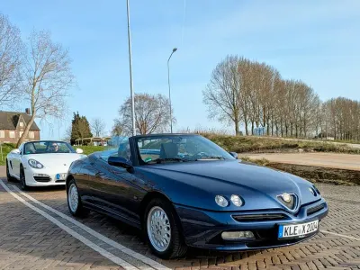 Gebraucht Alfa Romeo Spider 144 PS (105 kW) 1999 Blau Cabrio