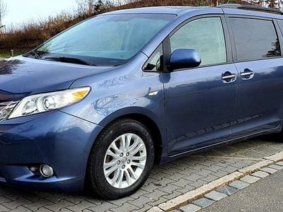 Gebraucht Toyota Sienna XLE 270 PS (198 kW) 2016 Blau Van / Kleinbus