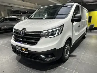 Gebraucht Renault Trafic Komfort 131 PS (96 kW) 2025 Weiß Van / Kleinbus