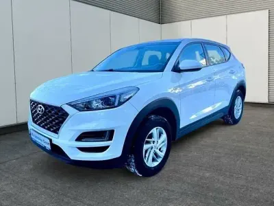 Gebraucht Hyundai Tucson Pure 132 PS (97 kW) 2020 Polar white SUV