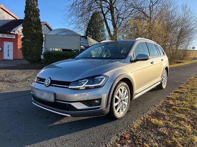Gebraucht VW Golf Alltrack 180 PS (132 kW) 2018 Grau Kombi