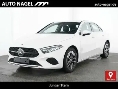 Second-hand Mercedes A200 Progressive 163 CP (119 kW) 2025 Alb Berlinǎ