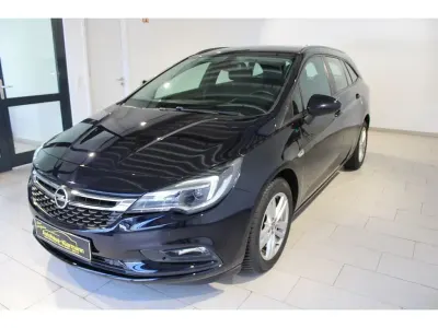 Gebraucht Opel Astra Edition 150 PS (110 kW) 2019 Blau Kombi