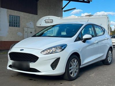 Gebraucht Ford Fiesta 75 PS (55 kW) 2021 Weiß Kleinwagen