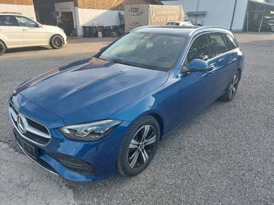 Blau Gebraucht 2022 Mercedes C220 Avantgarde Limousine | 28.999 € (Guter Preis)