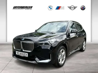 Gebraucht BMW iX1 xLine 225 kW (306 PS) 2025 Schwarz SUV