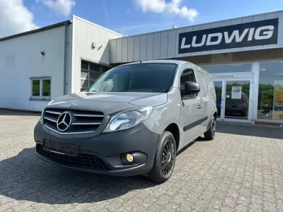 Gebraucht Mercedes Citan 109 90 PS (66 kW) 2018 Grau Limousine