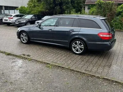 Gebraucht Mercedes 220 170 PS (125 kW) 2012 Grau Limousine
