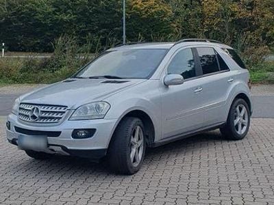 Gebraucht Mercedes ML280 190 PS (139 kW) 2007 Silber SUV
