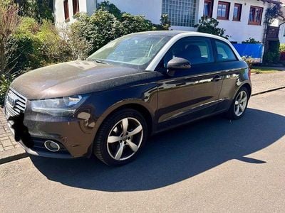 Second-hand Audi A1 Attraction 122 CP (89 kW) 2010 Maro Hatchback