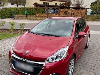 gebraucht Peugeot 208 Active / Zahnriemen & Tüv neu / 8-fach bereift