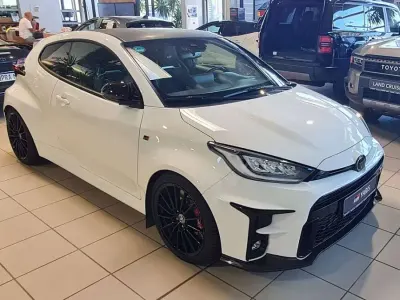 Gebraucht Toyota Yaris 261 PS (191 kW) 2022 Super white 2 Kleinwagen