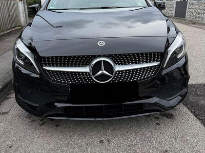 Gebraucht Mercedes A180 Edition 122 PS (89 kW) 2018 Schwarz Limousine