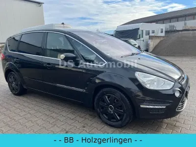 Gebraucht Ford S-MAX Titanium 140 PS (102 kW) 2012 Schwarz Van / Kleinbus
