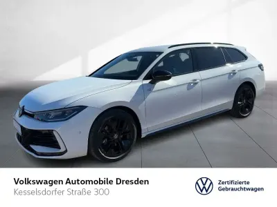 Gebraucht VW Passat R-line 150 PS (110 kW) 2025 Pure white Kombi