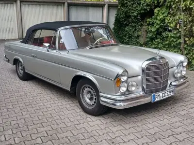Gebraucht Mercedes 280 160 PS (117 kW) 1968 Silber Cabrio