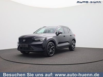 Neu Volvo XC40 Plus 197 PS (144 kW) 2026 Onyx black metallic SUV