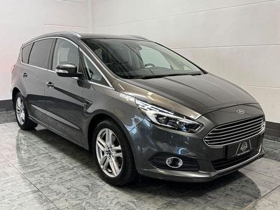 Gebraucht Ford S-MAX Titanium 190 PS (139 kW) 2019 Magneticgrau (metallic) Van / Kleinbus