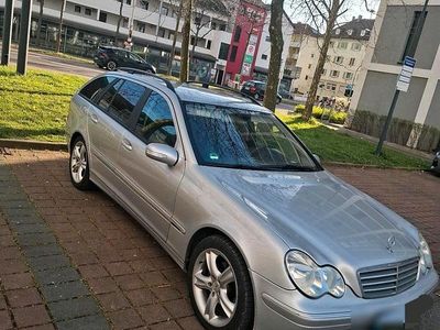 Gebraucht Mercedes C220 150 PS (110 kW) 2004 Grau Kombi