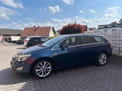 Gebraucht Opel Astra 160 PS (117 kW) 2011 Kombi