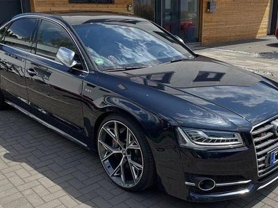 Second-hand Audi S8 plus Design 605 CP (444 kW) 2017 Albastru Berlinǎ