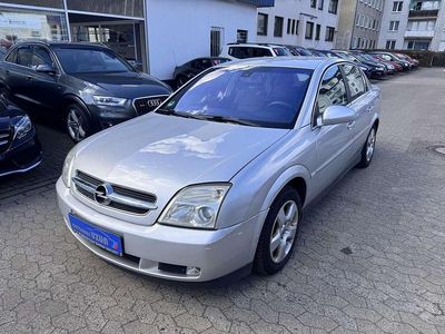 Second-hand Opel Vectra 120 CP (88 kW) 2004 Argintiu Berlinǎ
