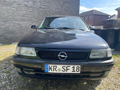 Gebraucht Opel Astra Cabriolet Edition 75 PS (55 kW) 1998 Schwarz Cabrio