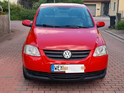 Gebraucht VW Fox 54 PS (39 kW) 2006 Rot Kleinwagen