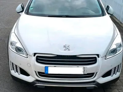 Gebraucht Peugeot 508 RXH 200 PS (147 kW) 2012 Weiß Kombi
