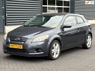 Gebraucht Kia ProCeed 90 PS (66 kW) 2010 Grau Kleinwagen