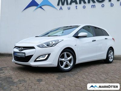 Weiß Gebraucht 2014 Hyundai i30 Kombi | 6.990 € (Guter Preis)