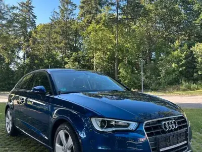 Gebraucht Audi A3 Ambition 122 PS (89 kW) 2013 Blau Limousine
