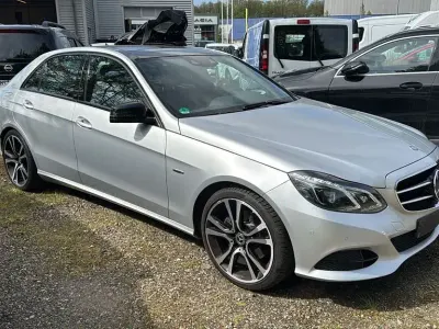 Second-hand Mercedes E220 Edition 170 CP (125 kW) 2015 Argintiu Berlinǎ