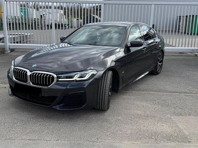 Grau Gebraucht 2021 BMW 520 M Sport Limousine | 37.000 € (Fairer Preis)