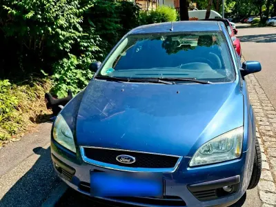 Gebraucht Ford Focus 101 PS (74 kW) 2006 Blau Kleinwagen