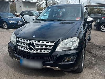 Gebraucht Mercedes ML350 231 PS (169 kW) 2010 Schwarz SUV