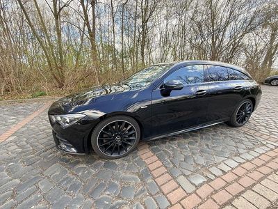 Gebraucht Mercedes CLA220 Shooting Brake AMG line 190 PS (139 kW) 2022 Schwarz Kombi