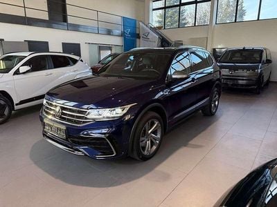Gebraucht VW Tiguan Allspace R-line 200 PS (147 kW) 2022 Atlantic blue metallic SUV