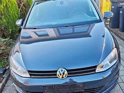Gebraucht VW Golf VII Comfortline 122 PS (89 kW) 2014 Grau Kombi