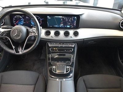 Second-hand Mercedes E200 Avantgarde 160 CP (117 kW) 2022 Gri Berlinǎ