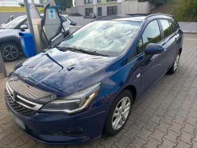 Gebraucht Opel Astra Dynamic 110 PS (80 kW) 2017 Blau Kombi