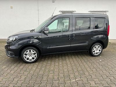Gebraucht Fiat Doblò 120 PS (88 kW) 2022 Schwarz Van / Kleinbus